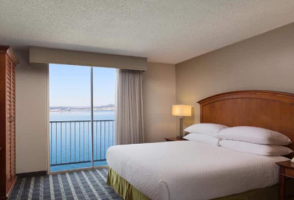 Embassy Suites by Hilton San Francisco Airport Waterfront - photo 54