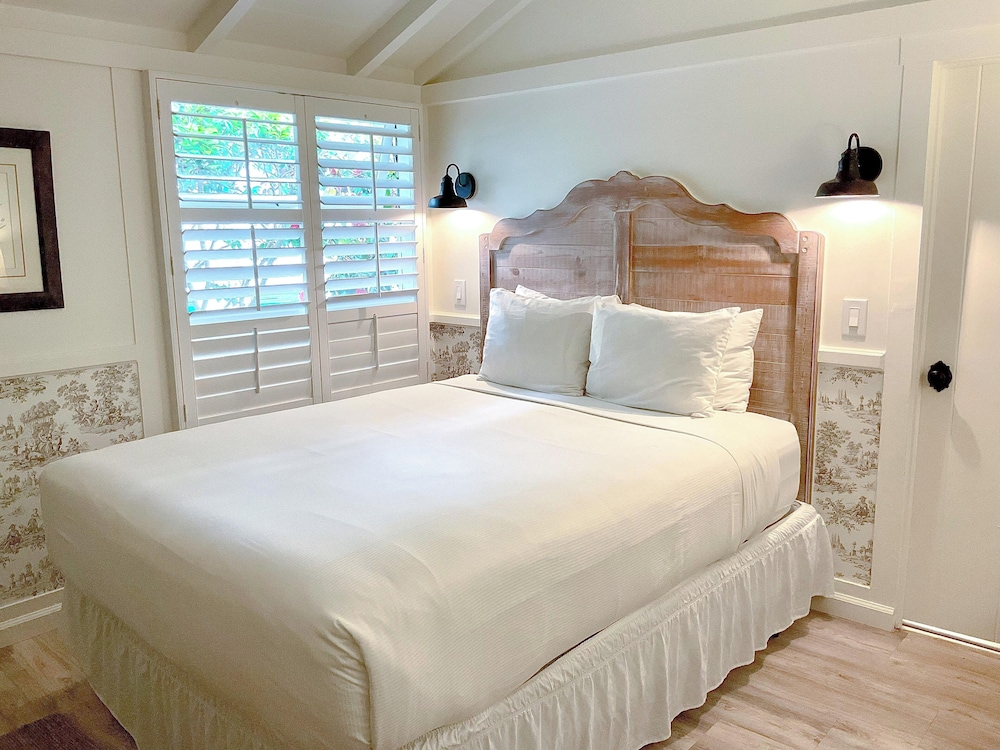 Carmel Green Lantern Inn - photo 109