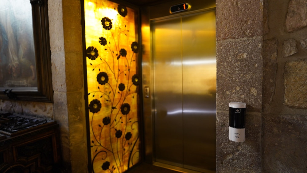 Elevator