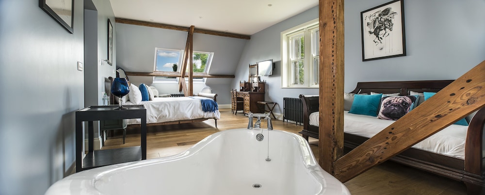 Stow House — 4-Star Luxury Hotel in Leyburn, United Kingdom