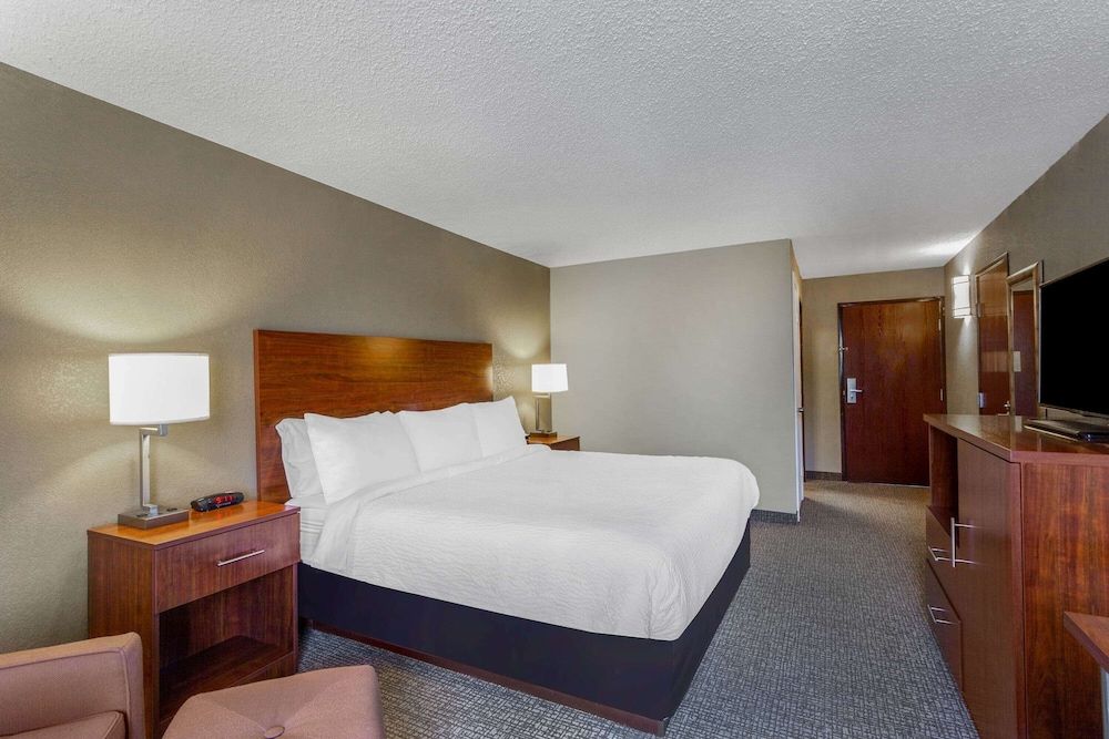 Days Inn by Wyndham Blairsville - photo 21