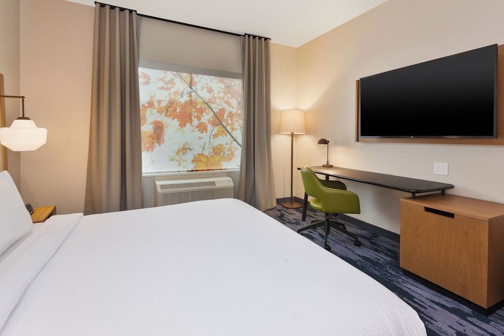 Fairfield Inn & Suites by Marriott Grand Rapids North - photo 11