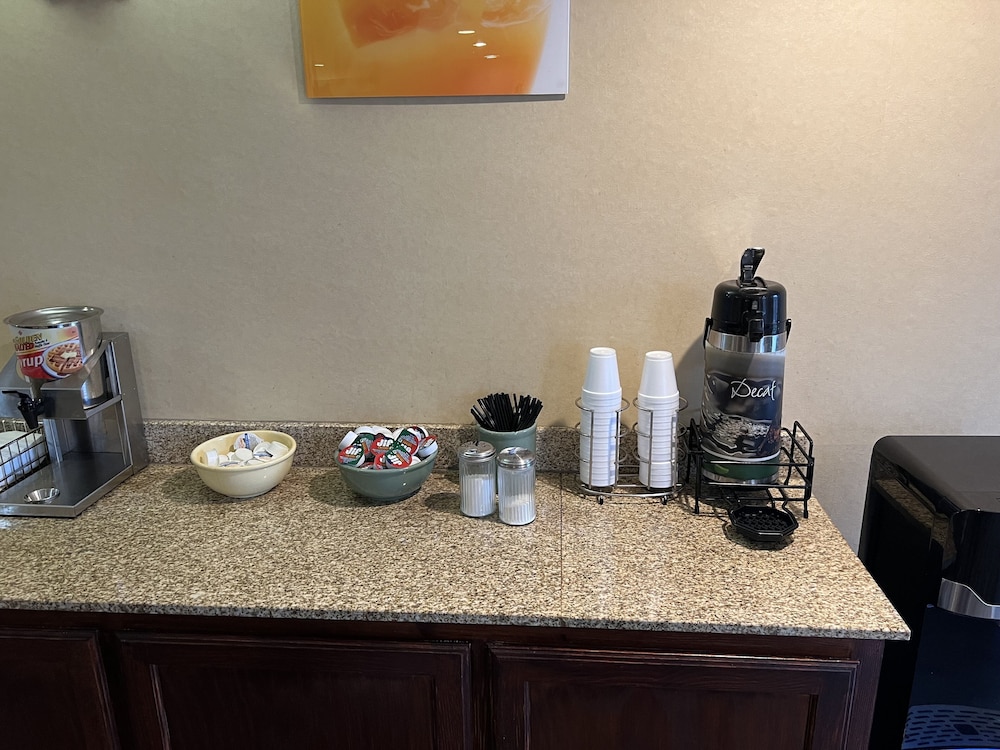 Americas Best Value Inn Pharr - photo 43