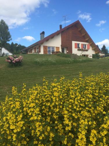 Au Charnet — hotel in Les Fourgs