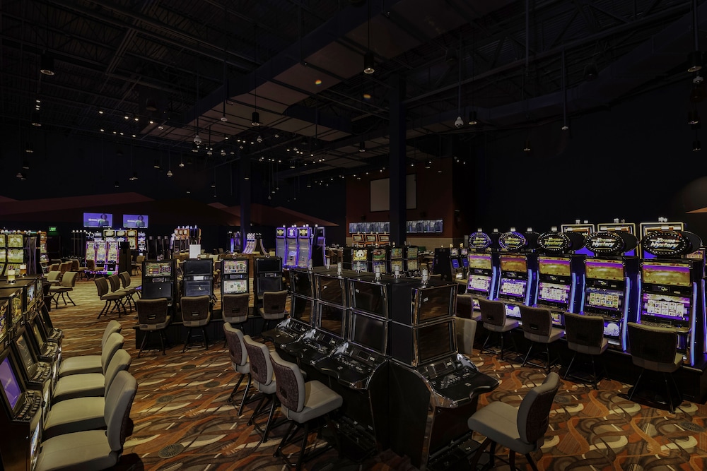 Cahuilla Casino Hotel - photo 44