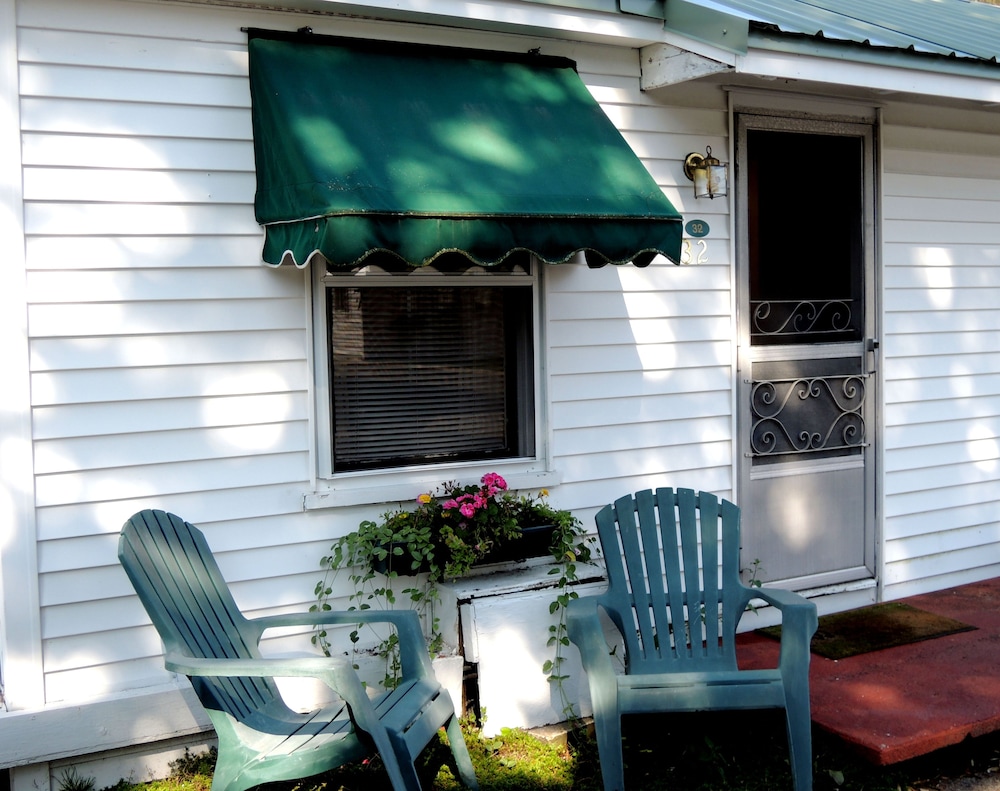 Shorelands Guest Resort and Cottages - photo 33
