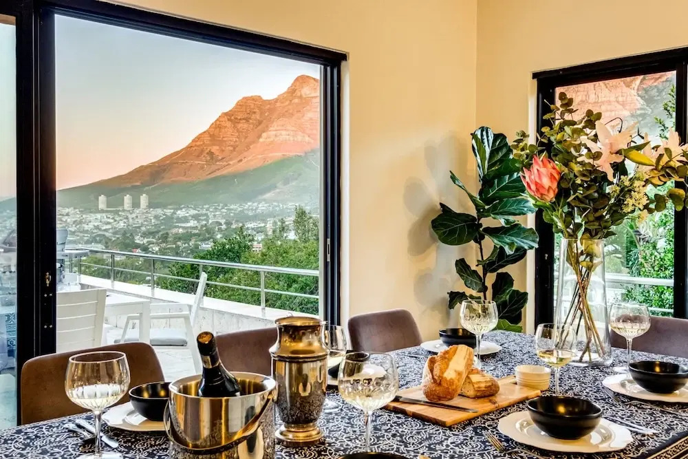 Blissful Central Retreat Montagne Vue