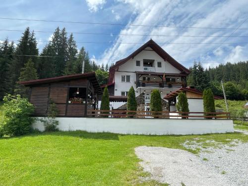 Cabana Bianca in Arieseni, Romania