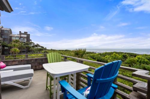 4320 Windswept Villa by Akers Ellis Rentals — 4-Star Luxury Hotel in Kiawah Island, United States