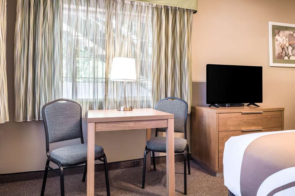Quality Inn & Suites Bainbridge Island - photo 16