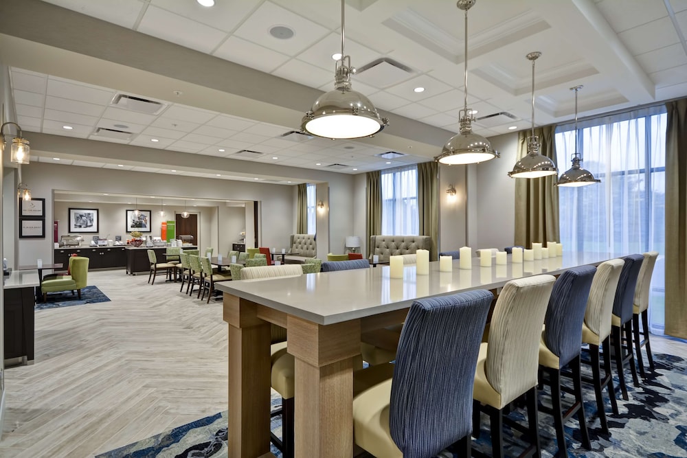 Hampton Inn Livonia Detroit - photo 24