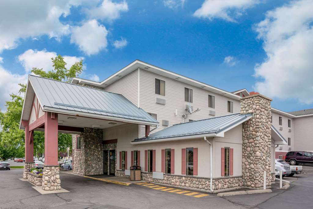 Super 8 by Wyndham Spokane Valley - photo 2