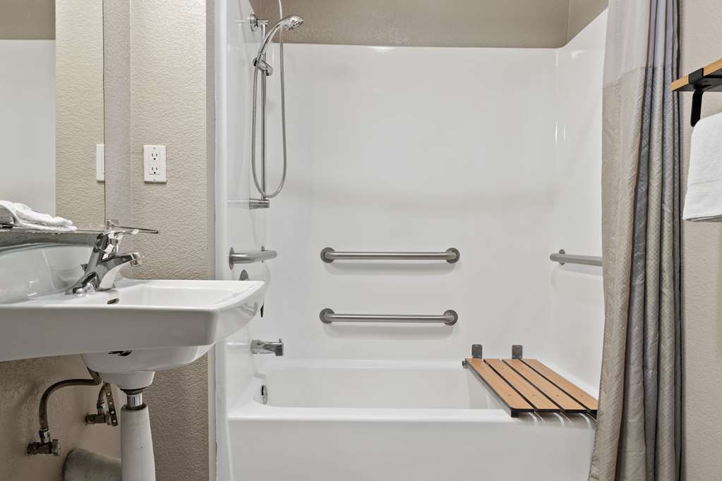 Motel 6 Ventura CA Beach - photo 21