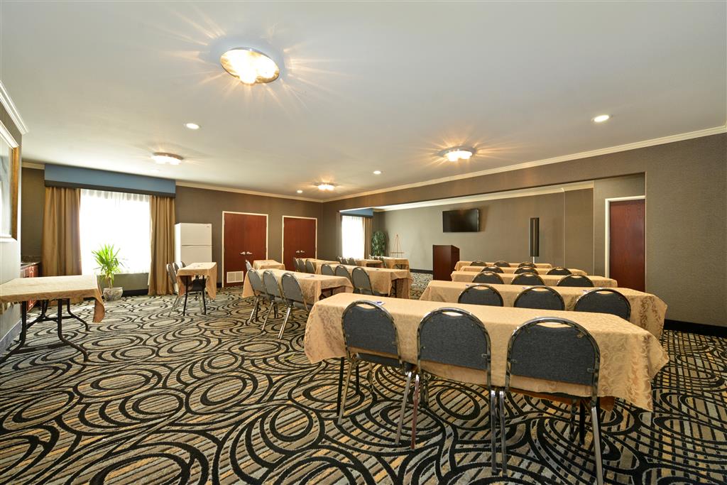 Best Western Plus Cutting Horse Inn & Suites - photo 17