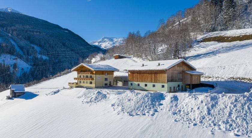 Biobauernhof Aslgut in Bad Hofgastein, Austria