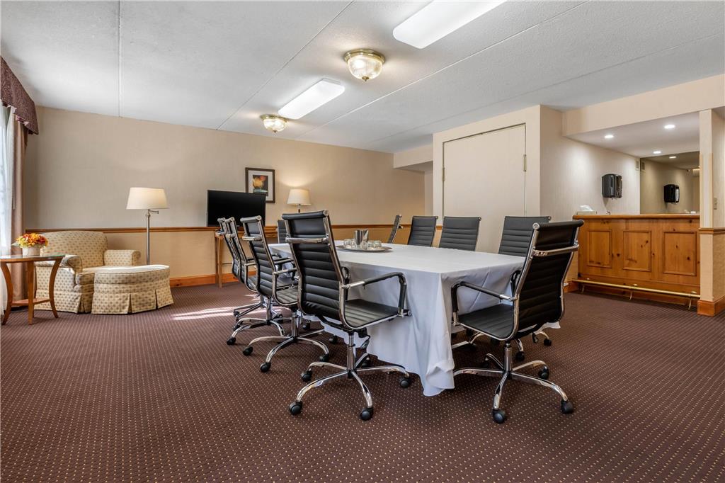 Clarion Hotel Conference Center on Lake Erie - photo 27