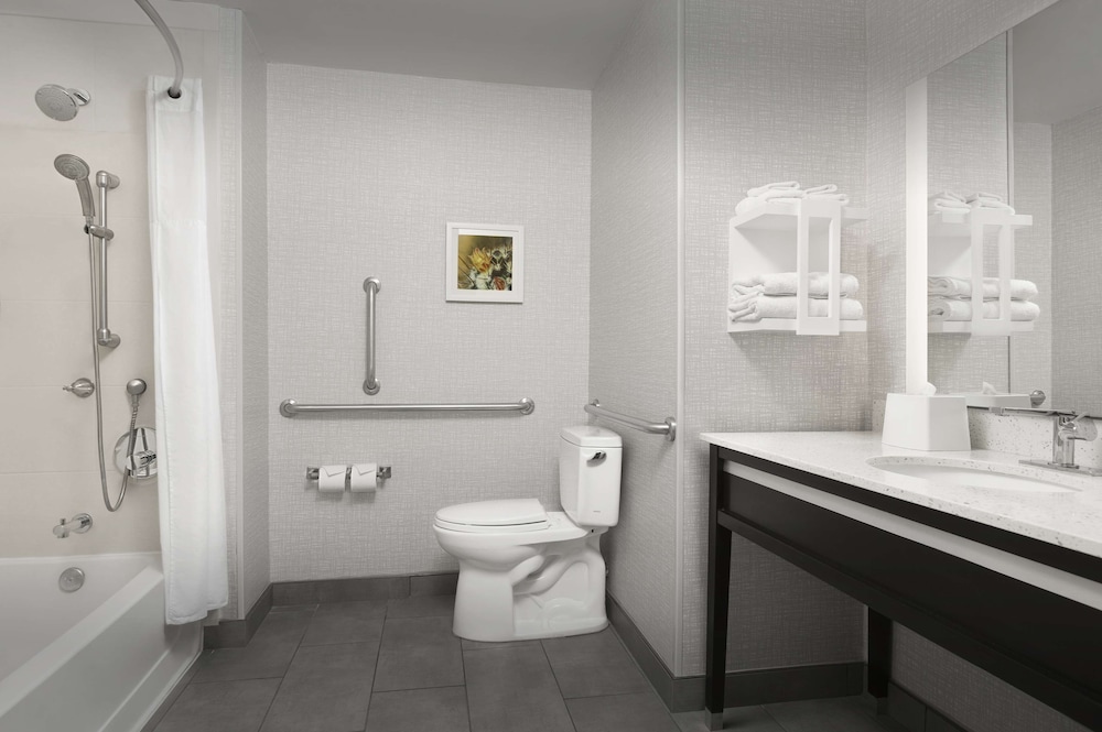 Hampton Inn & Suites El Paso East - photo 21