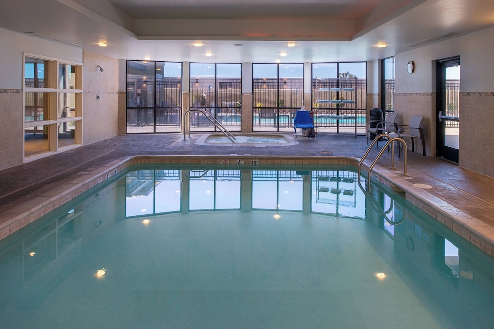 Courtyard Marriott Victorville - photo 25
