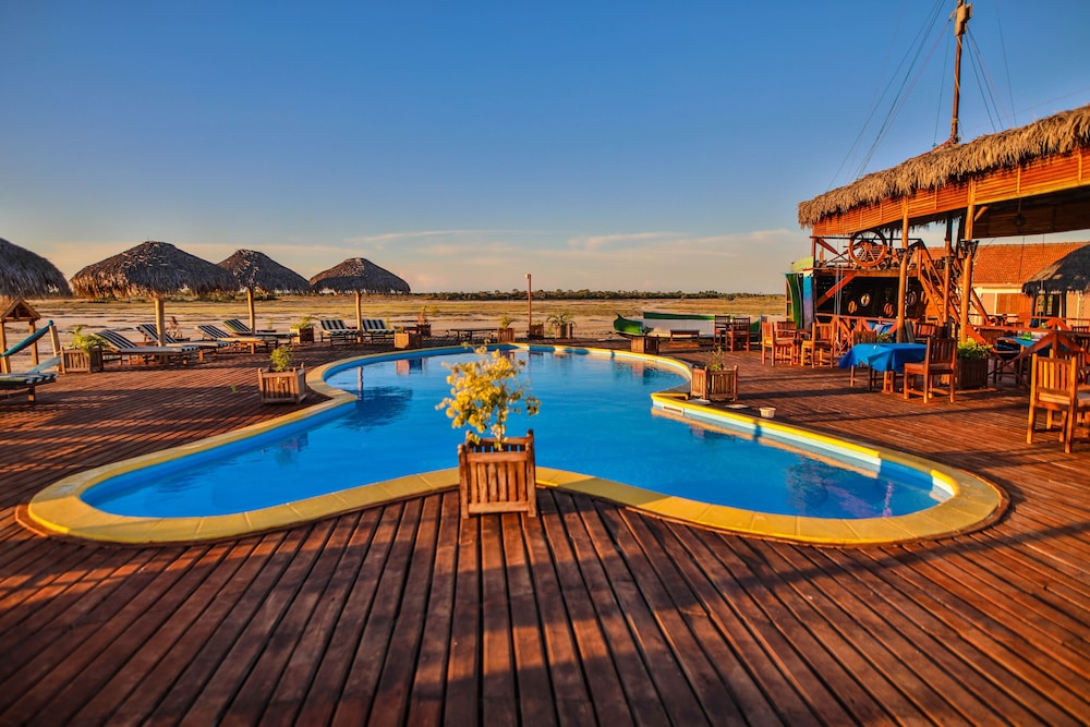Cap Kimony - carbon neutral hotel in Morondava