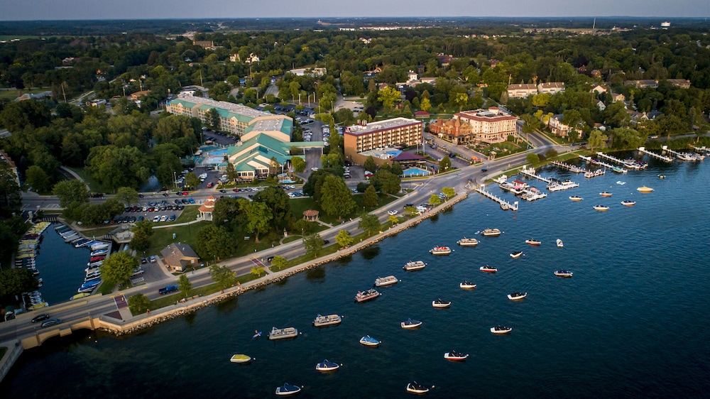 Harbor Shores on Lake Geneva - photo 89