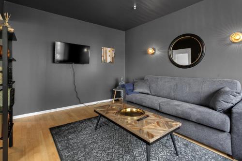 Cozy 2BR Apartment
