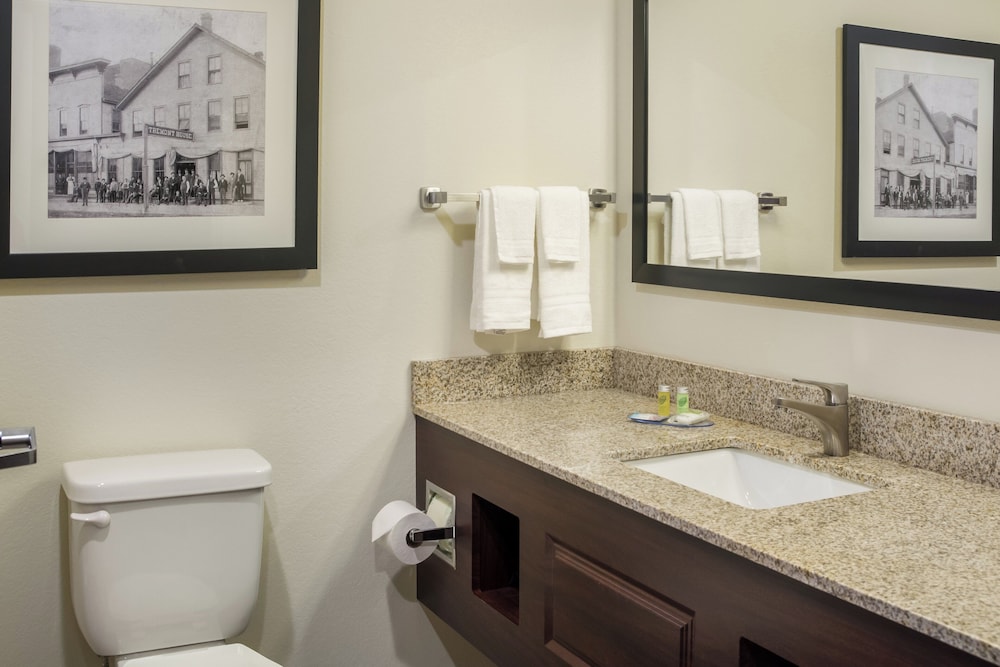 Cobblestone Inn & Suites Ashland - photo 30