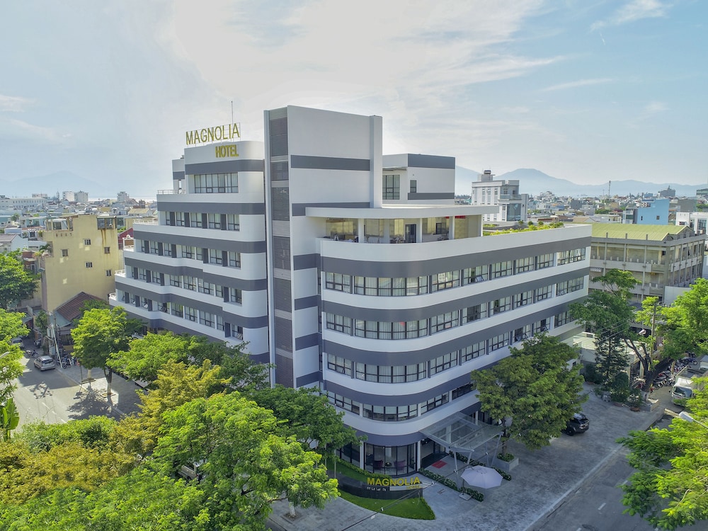 Magnolia Hotel — 4-Star Luxury Hotel in Da Nang, Vietnam