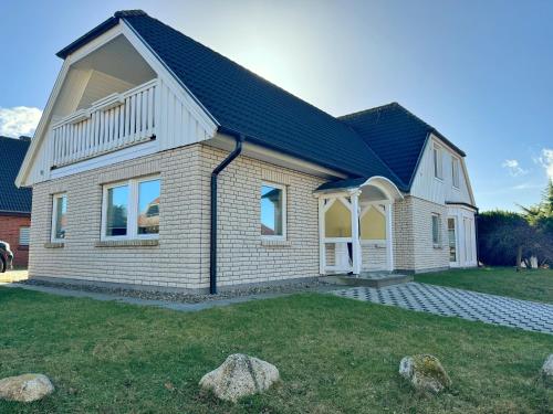 ETW Hausberg 45 Fr Schwenn — 4-Star Luxury Hotel in Sassnitz, Germany