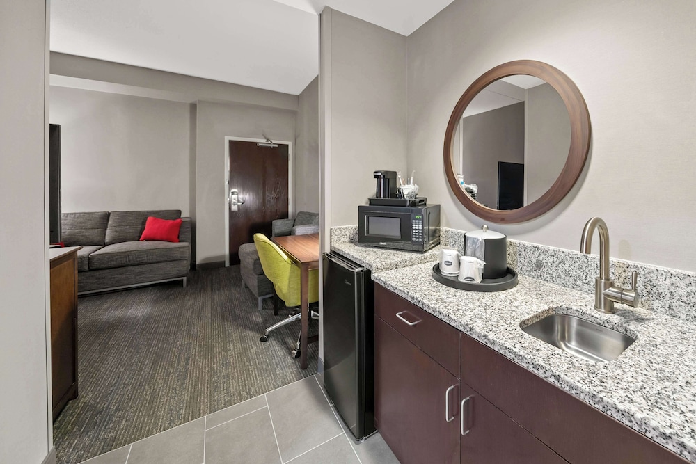 Hampton Inn by Hilton New Bedford Fairhaven - photo 25