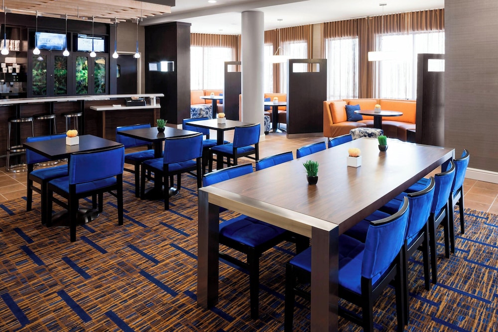 Courtyard by Marriott Houston North Shenandoah — hotel in Shenandoah