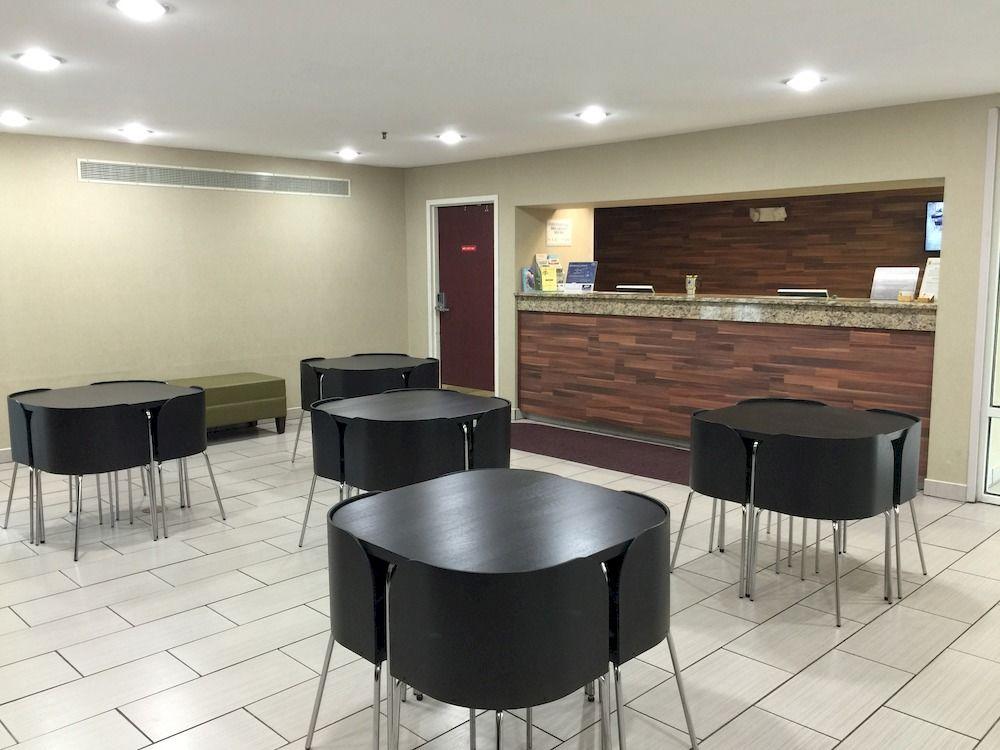Super 8 by Wyndham Madison East - photo 24