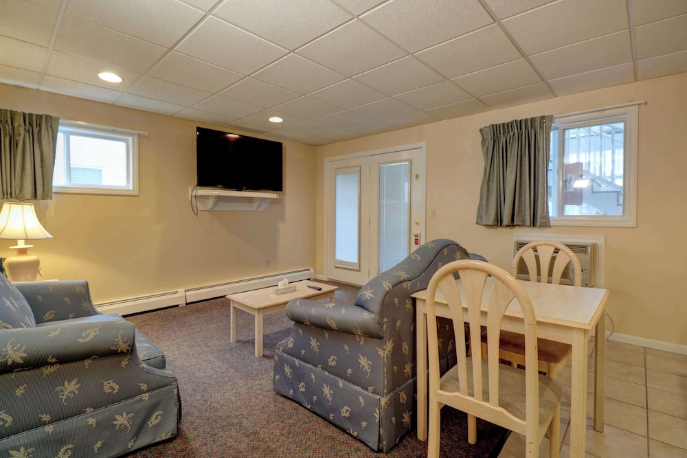 Sea View Inn - photo 16
