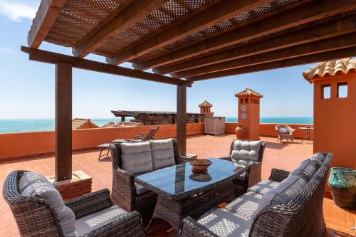 Penthouse Princesa Kristina in Manilva, Spain
