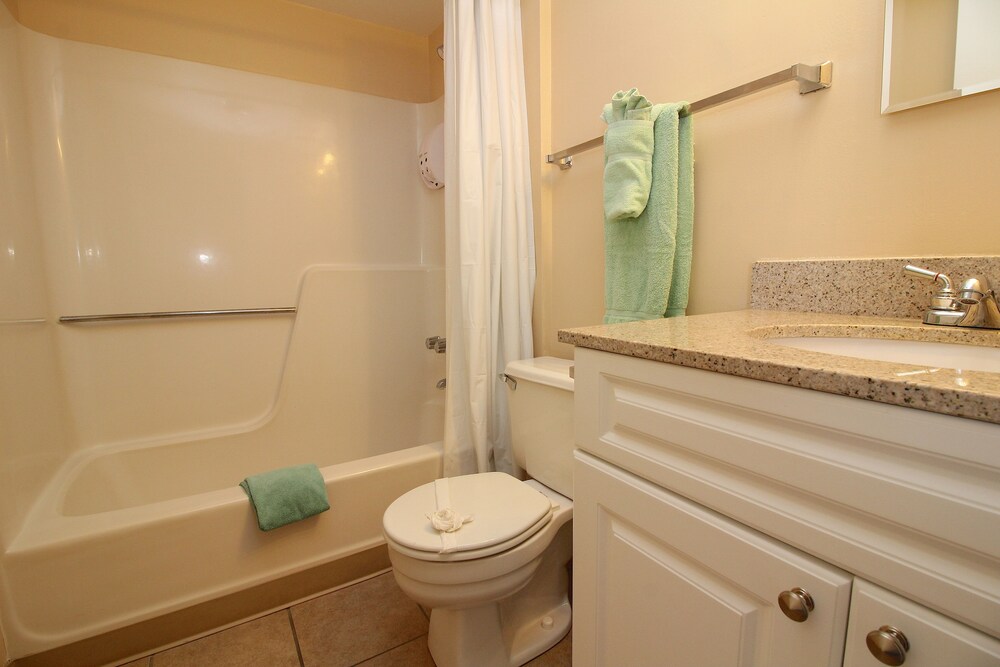 Bay Club Resort - photo 52