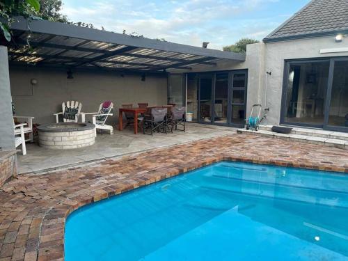 Charming home The Vines in Constantia