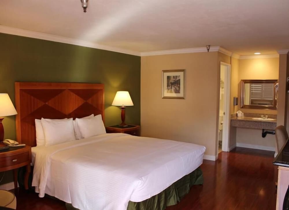 Garvey Inn - photo 8