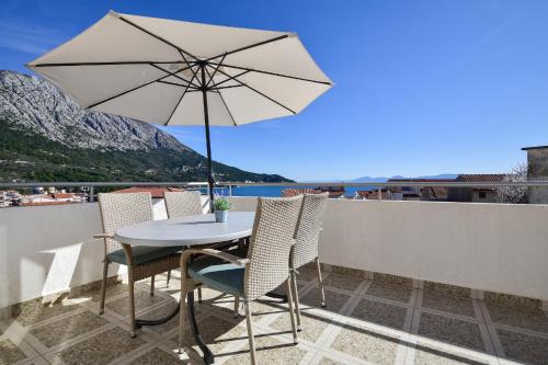 Apartman Luka — 4-Star Luxury Hotel in None, Croatia