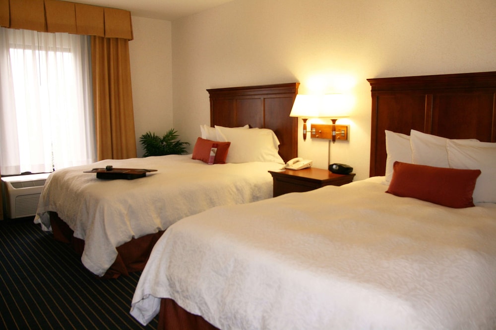 Hampton Inn Farmville VA - photo 11