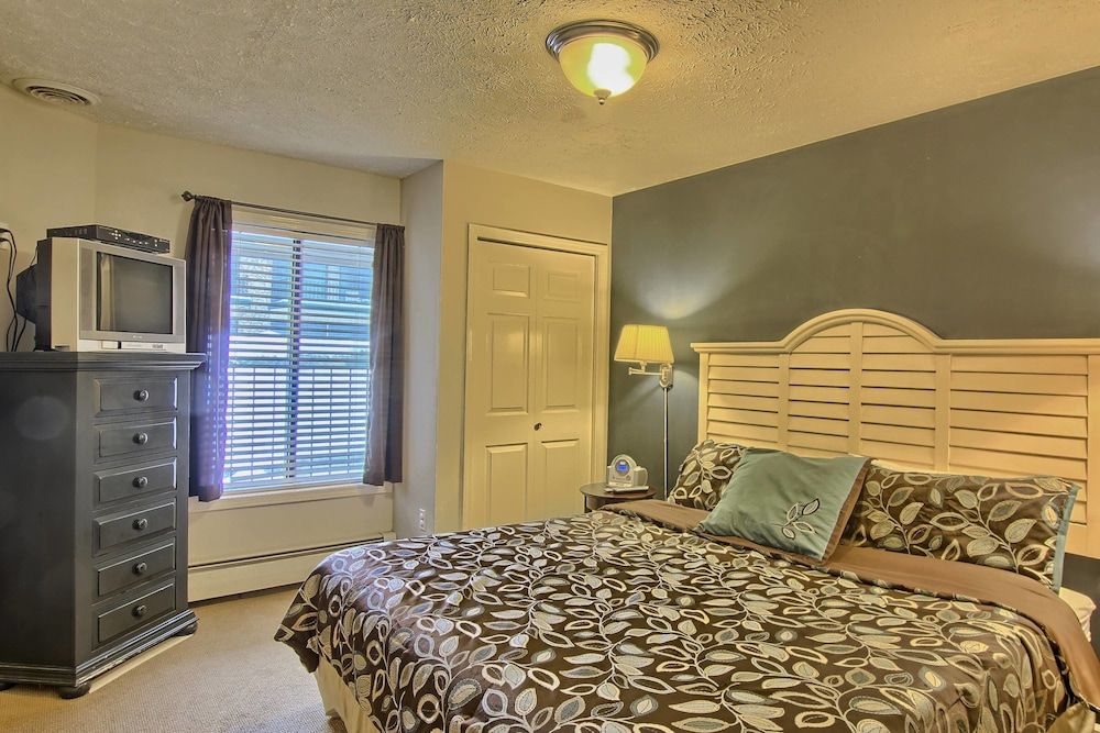 Pointes North Inn - photo 24