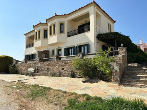 Belvedere Karystos — 4-Star Luxury Hotel in Karystos, Greece