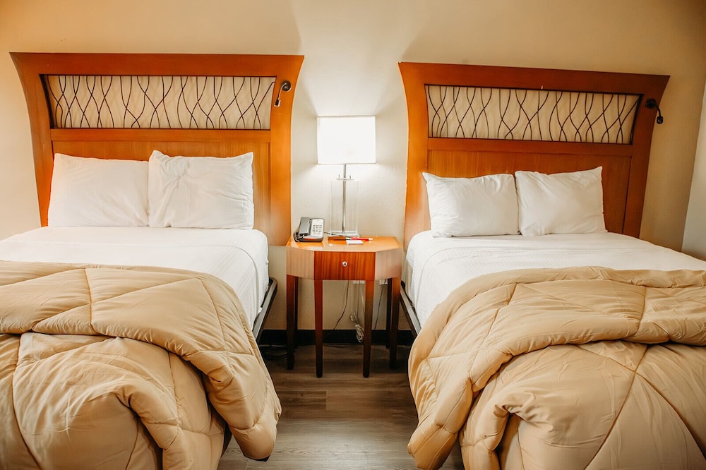 Country Garden & Suites - photo 24