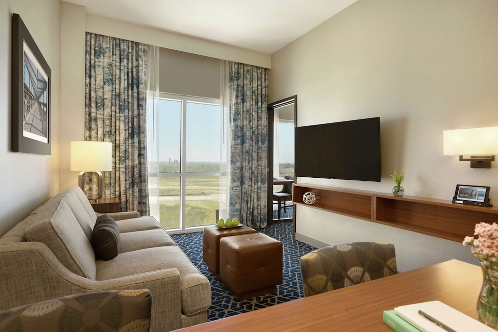 Embassy Suites by Hilton Denton Convention Center - photo 14