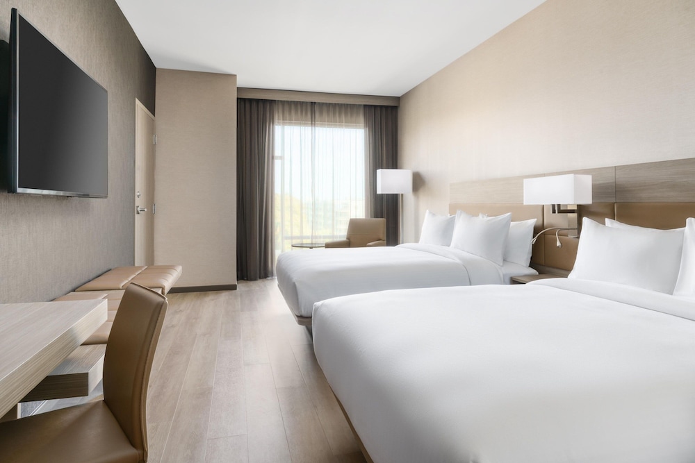 AC Hotel by Marriott Raleigh Downtown - photo 11