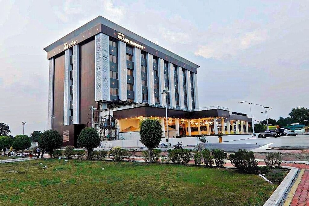 Hotel Grand Sarowar in Aurangabad, India