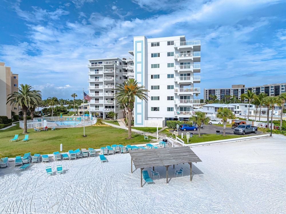 Jamaica Royale Beachfront Tower by Beachside Management - photo 45
