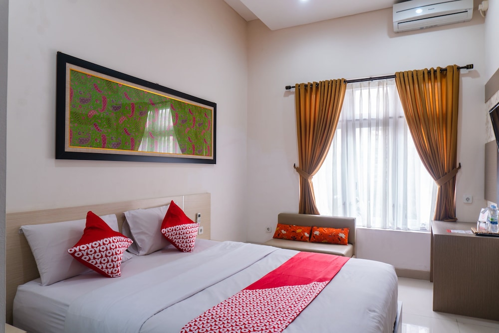 OYO 787 Hotel Kuwera Inn