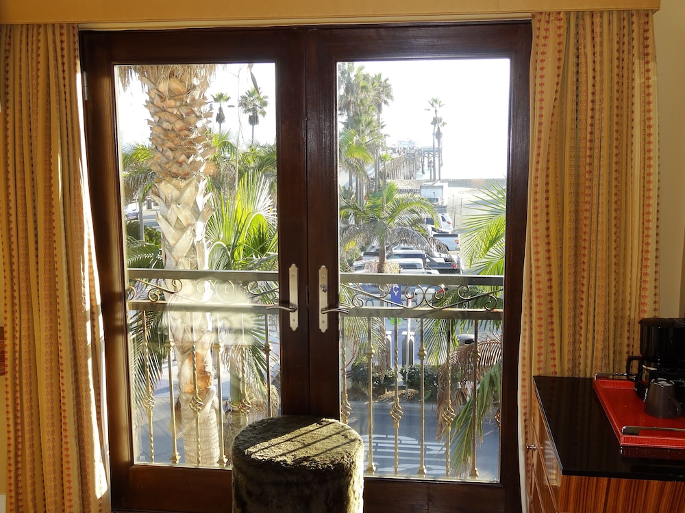 Balboa Inn On the Beach - photo 12