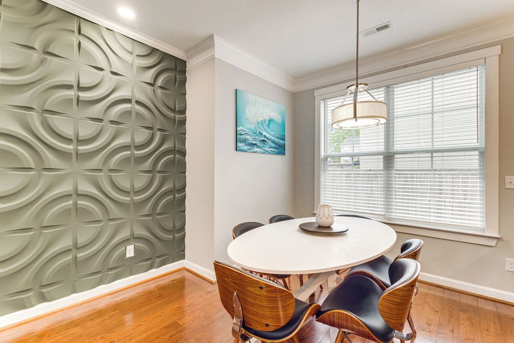 Modern Virginia Beach Retreat in Resort District - photo 5
