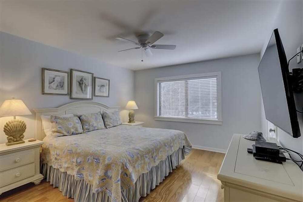 2370 Racquet Club at The Sea Pines Resort - photo 2