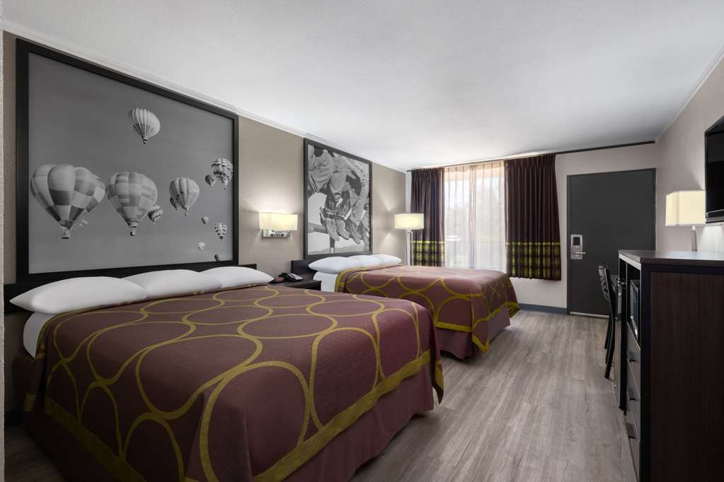 Super 8 by Wyndham Longview North - photo 15